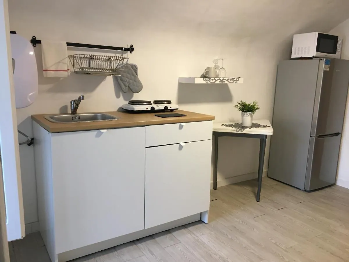 Mini Flat Wifi Apartment Bari