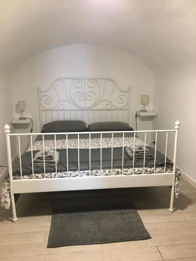 Mini Flat Wifi Apartment Bari