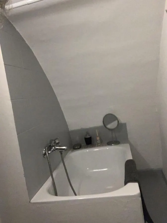 Mini Flat Wifi Apartment Bari